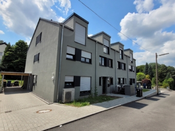 Ihr Perfektes Eigenheim: modernes Reiheneckhaus mit Garten und Doppelstellplatz 51377 Leverkusen, Reiheneckhaus